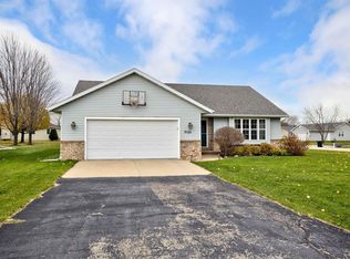 N9124 S Johann Dr, APPLETON, WI 54915