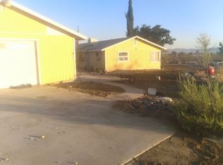8950 Cherokee Trl, Lucerne Valley, CA 92356