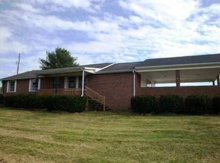 262 Lebanon Rd, Pembroke, VA 24136