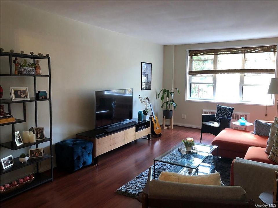 1st image of 480 Riverdale Ave APT 5O