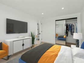 2422 Meadowvale Ave, Los Angeles, CA