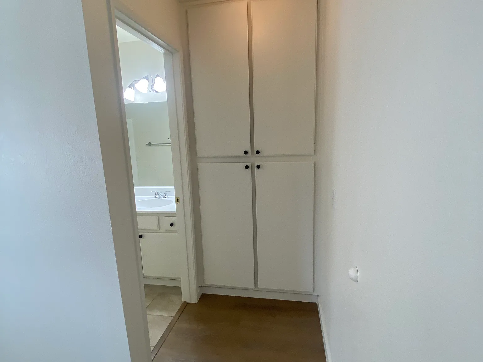 1 bed, 700 sqft, $1,650 — Photo 3