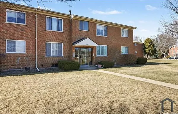 31805 Kelly Rd #25 — Photo 9