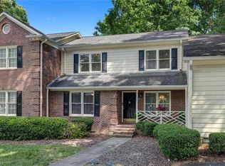 15C Park Village Ln, Greensboro, NC 27455