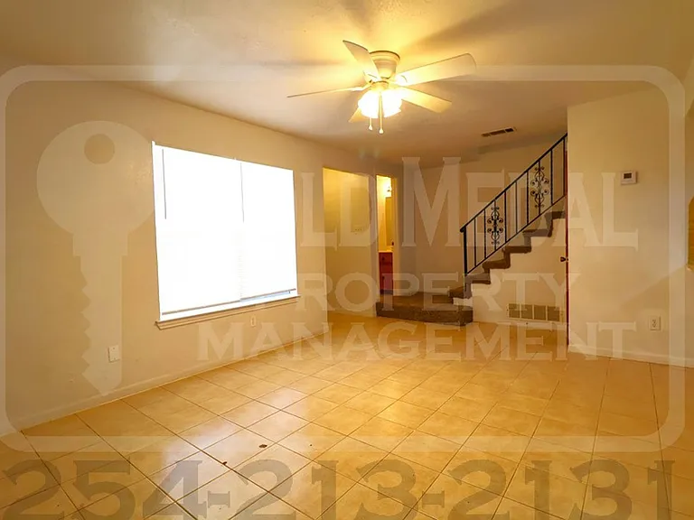 3906 Charolais Dr — Photo 5