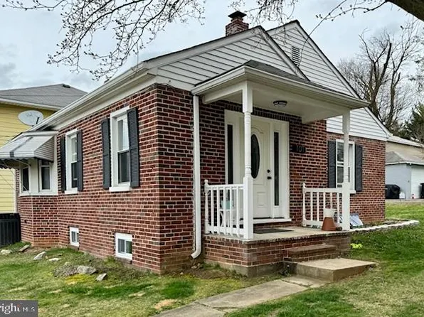 101 E High St, New Freedom, PA 17349