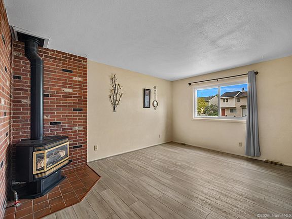4th image of 1352 N 18th St