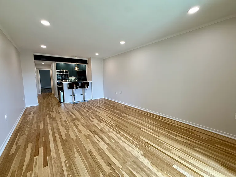 225-227 Coolidge Ave #211 — Photo 7