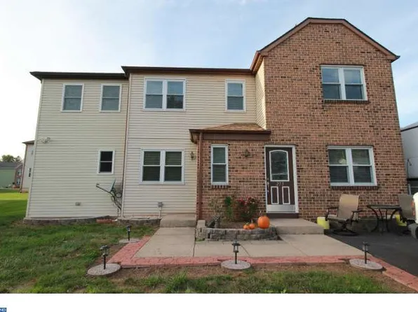 273 Shirley Dr, Harleysville, PA 19438