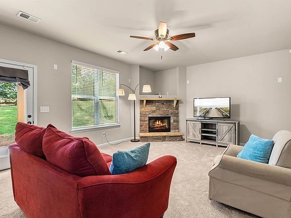 3rd image of 420 Jameswood Ct