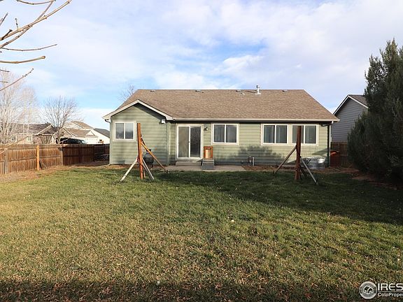 3rd image of 133 S Sydney Ct