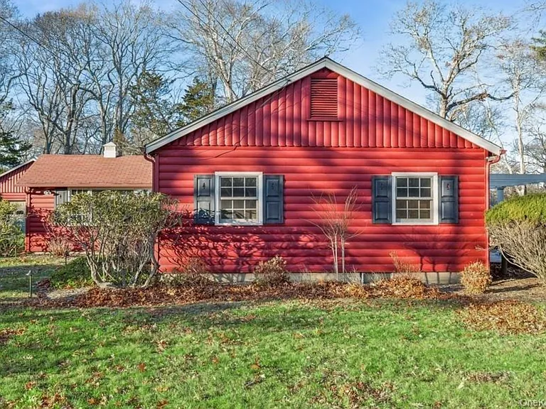 1850 Sterling Rd — Photo 2