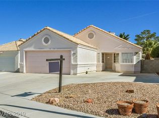 1377 Goldenglow Rd, Las Vegas, NV 89108