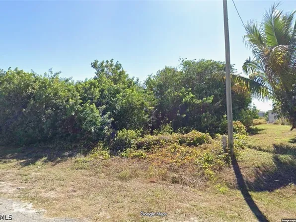 4031 28th St SW, Lehigh Acres, FL 33976