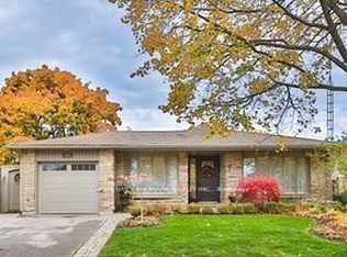 211 Chebucto Dr, Oakville, ON L6J 5R1