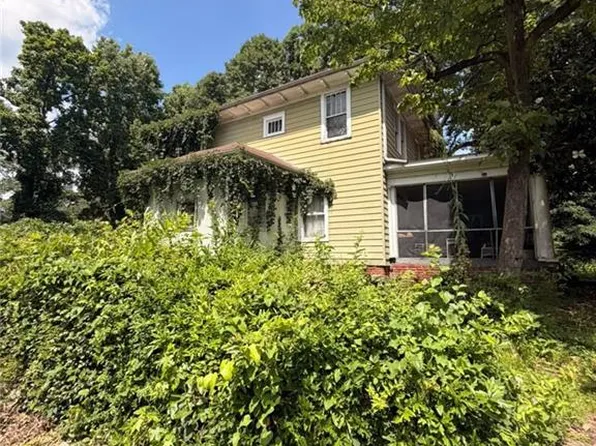 2710 Memorial Dr SE, Atlanta, GA 30317