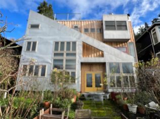 7159 Beach Dr SW, Seattle, WA 98136