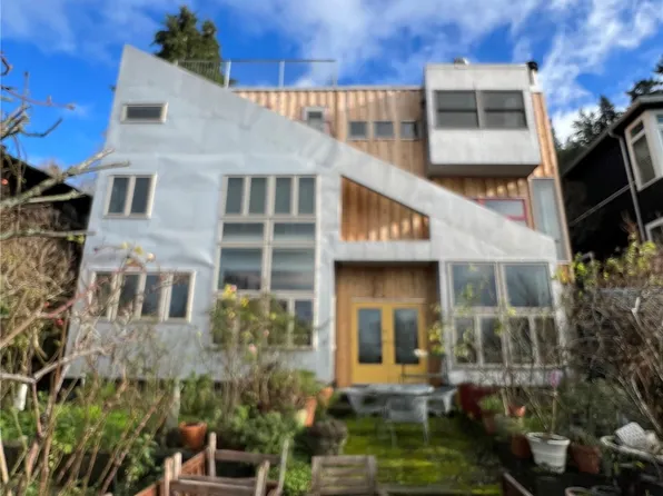 7159 Beach Drive SW, Seattle, WA 98136