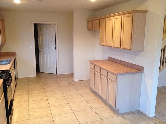 2nd image of 178 Kite Ct