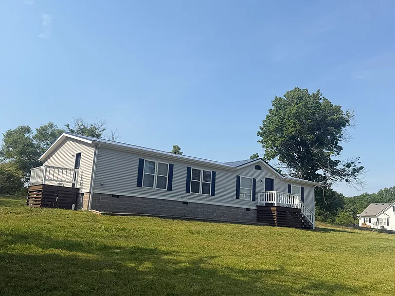 330 Lindseyville Loop — Photo 2