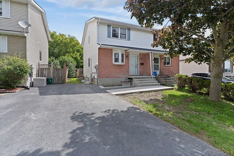 15 Trillium Ct #2