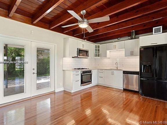 3rd image of 10850 N Bayshore Dr #0