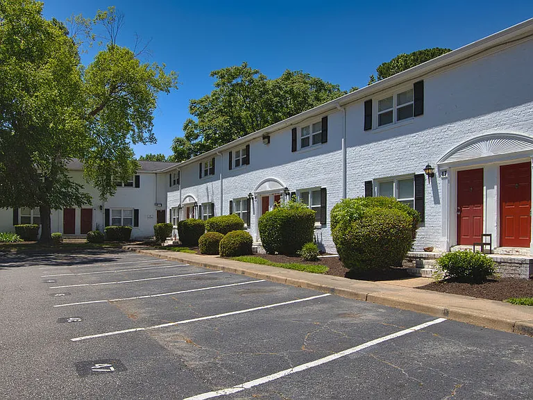 Colony Apartments — Photo 2