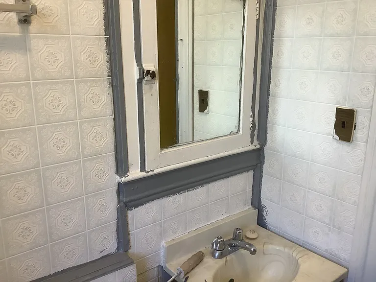 BATHROOM 1 OF 2
