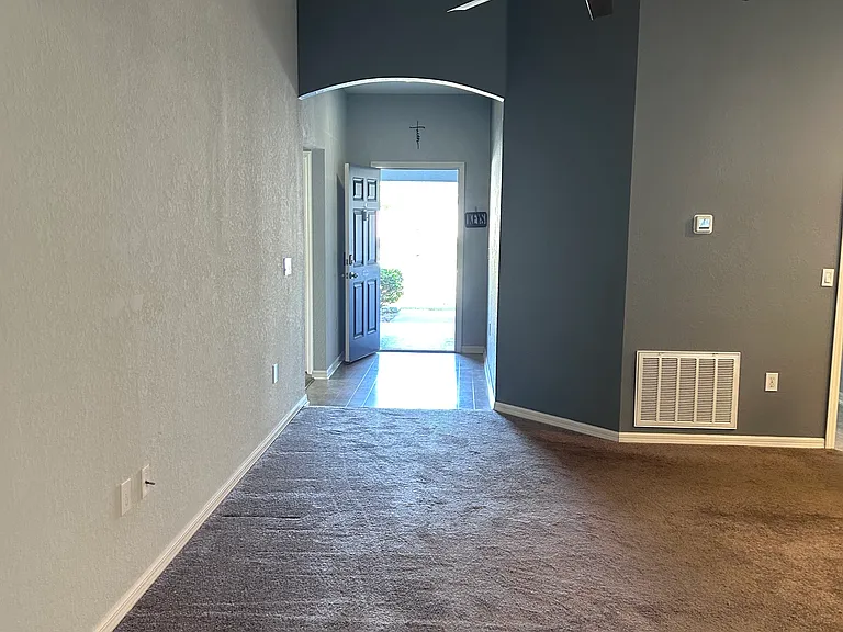 336 Saint Georges Cir — Photo 11