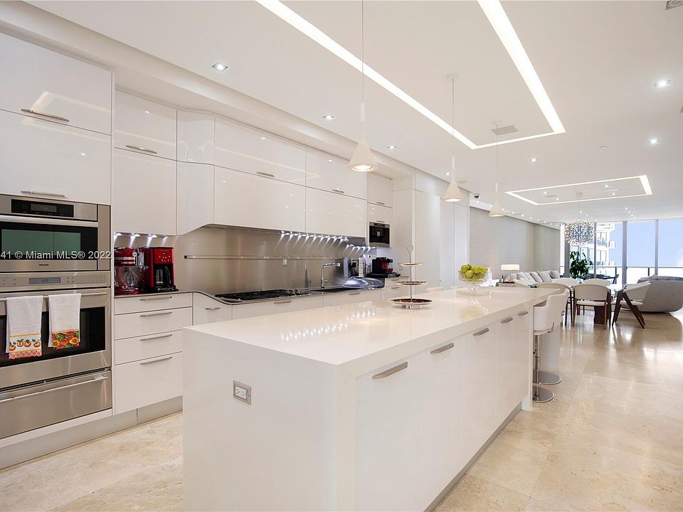 2nd image of 9701 Collins Ave #23-04S0