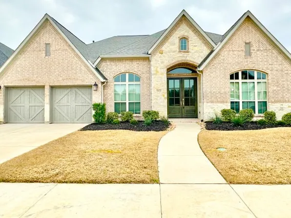 2822 Shane Dr, Midlothian, TX 76065