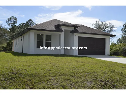 970 Lakeside Dr Photo 1