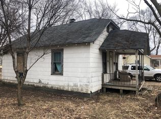 404 Dewitt Ave, Mattoon, IL 61938