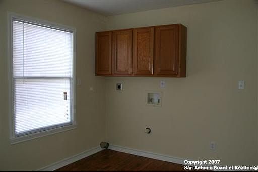 4th image of 1139 CLOWER ST