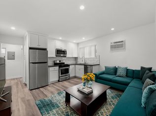 925 W 30th St #14A, Los Angeles, CA 90007