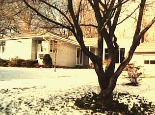 402 Davis Rd, Fairfield, CT 06430