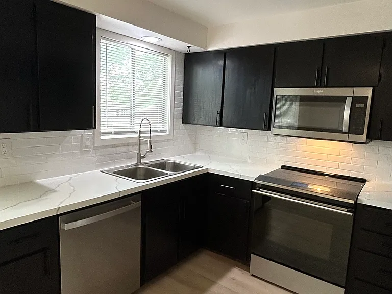 14006 E Springfield Ave — Photo 2