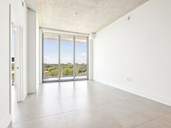 4th image of 13800 Highland Dr #Penthouse 2