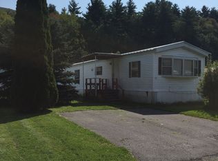 24 Seminole Dr, North Adams, MA 01247