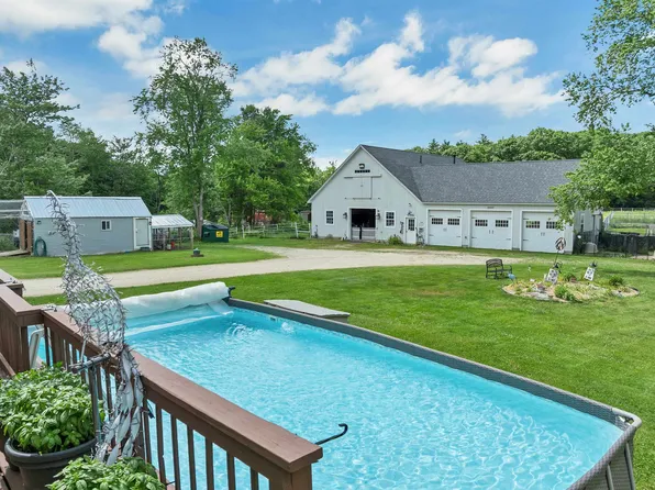 307 E Ricker Road, Loudon, NH 03307