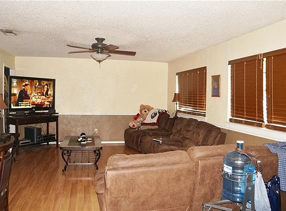 3rd image of 5708 Westhaven Dr