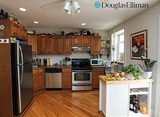 Rented by Douglas Elliman | media 4