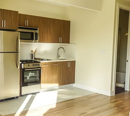 Rented by EXR | media 4