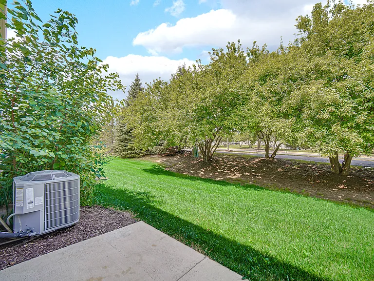 1115 Goldfinch Ave — Photo 8