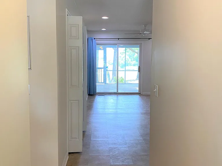 20 White Dogwood Rd #F — Photo 7
