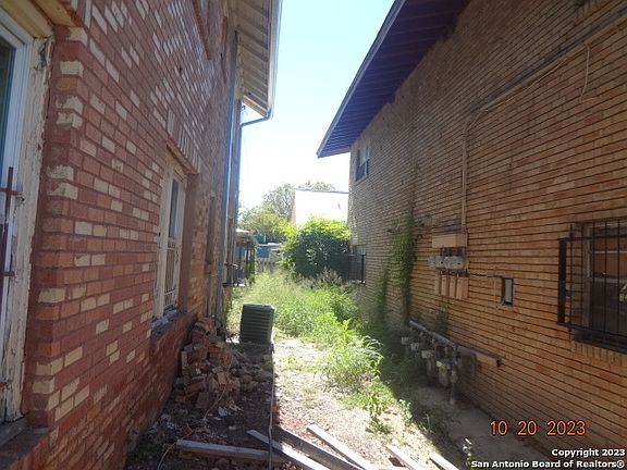 4th image of 316 W CYPRESS ST