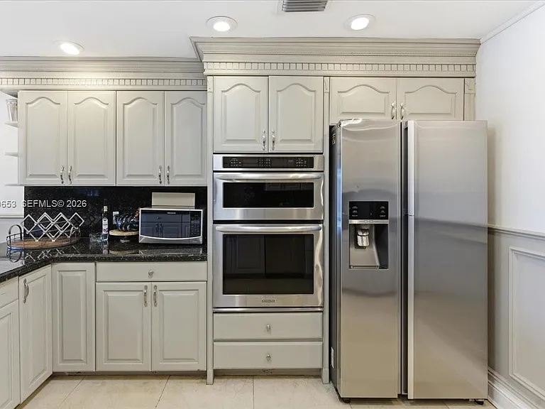 1249 Biscaya Dr — Photo 23