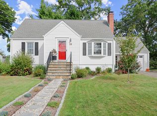 15 Folwell Rd, Norwalk, CT 06851
