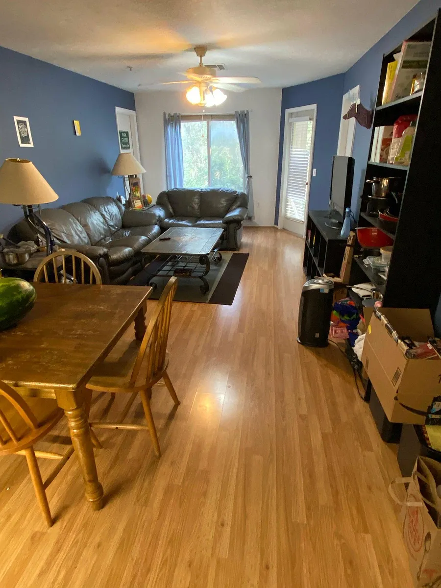 Building Photo - 4000 SW 23rd St #1-104