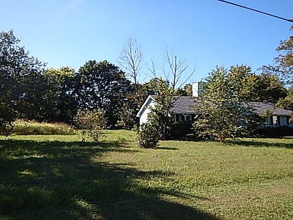 3rd image of 5162 Chesterfield Dr